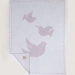 【BRAND NEW】Barefoot dreams CozyChic ™
Prayer Dove Blanket